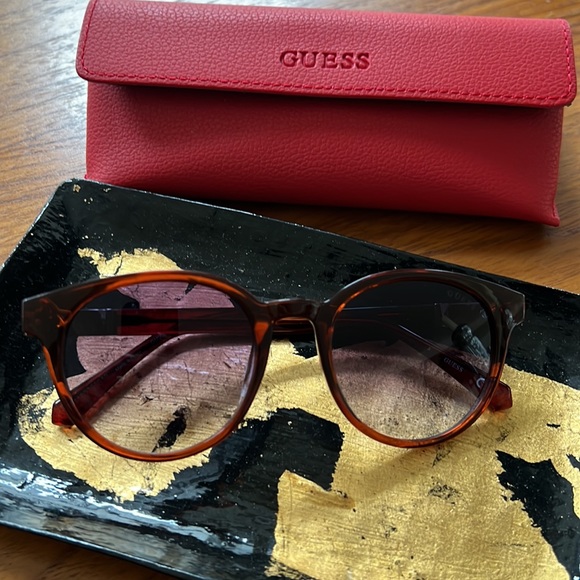 Guess sunglasses Shiny Light Brown/Gradient Blue - Picture 6 of 9